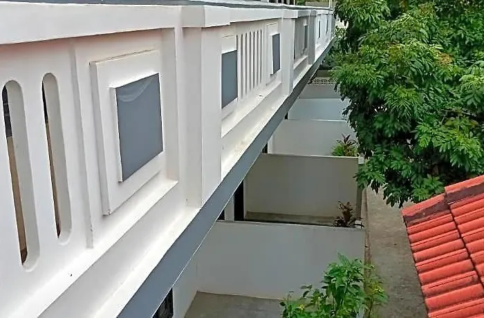 Hotel Home Inn 4*