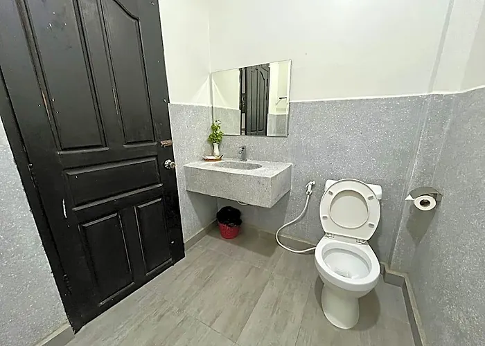 Hotel Home Inn 4*